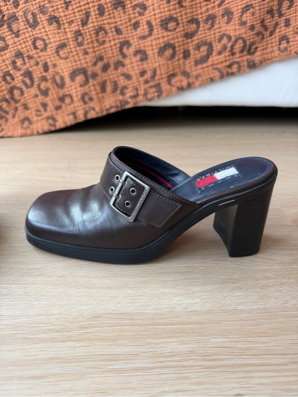Tommy Hilfiger Brown Leather Buckle Block Heel Mules - Picture 5 of 8